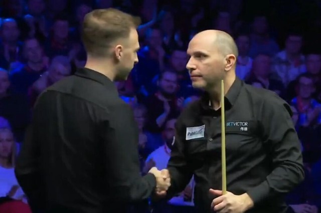 固的防线逐 固的防线逐